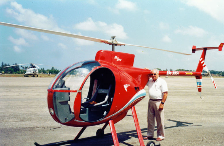 Ray Wijewardene standing besides his home-built helicopter, Sootikka